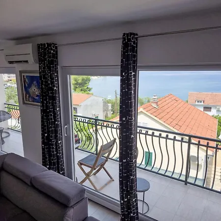 Lux Adriatica 3 By Interhome